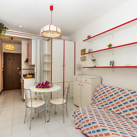 Solarium F.m. Μπιμπιόνε